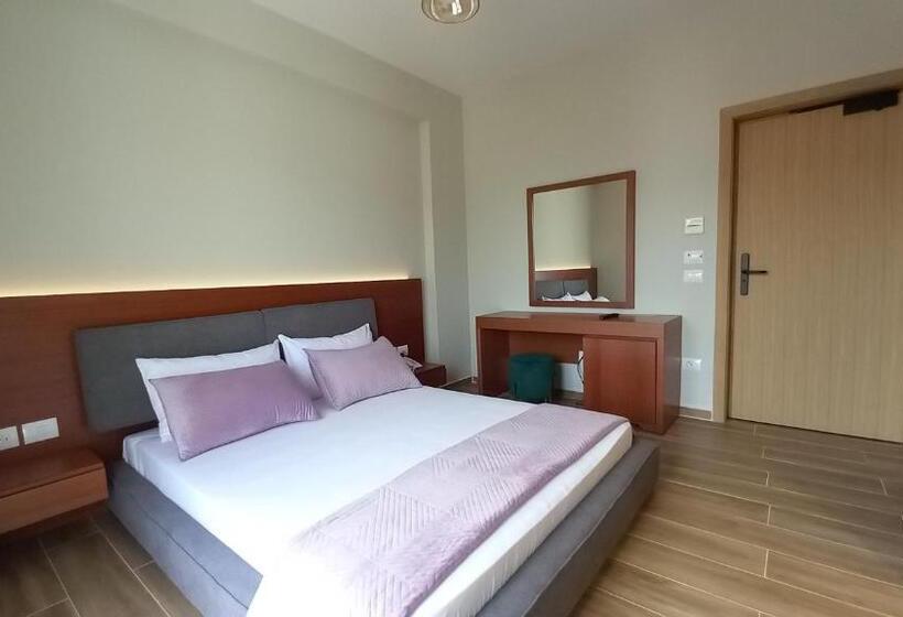 غرفة قياسية مطلة على المدينة, 6 Milje