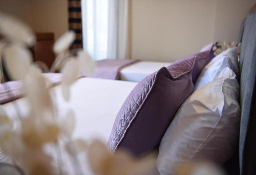 غرفة قياسية ثلاثية, 6 Milje