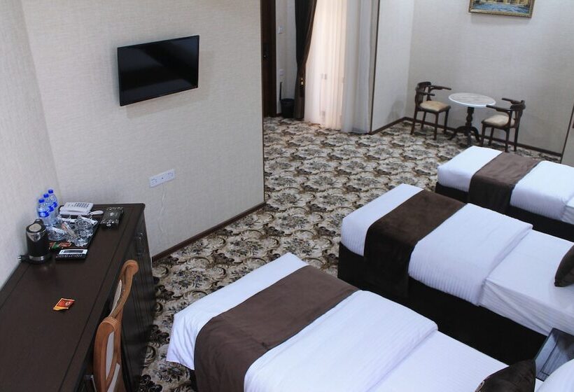 חדר סטנדרט לשלושה, Grand Ark Bukhara