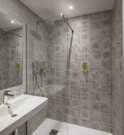 디럭스 4인 룸, B&b Hotel Budapest City