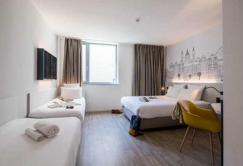 Четырехместный Номер Стандарт, B&b Hotel Budapest City