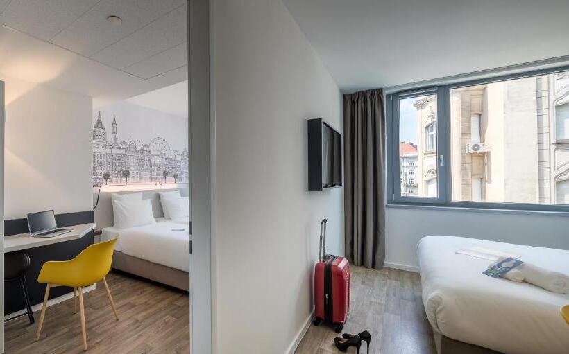 4인용 스탠다드 룸, B&b Hotel Budapest City