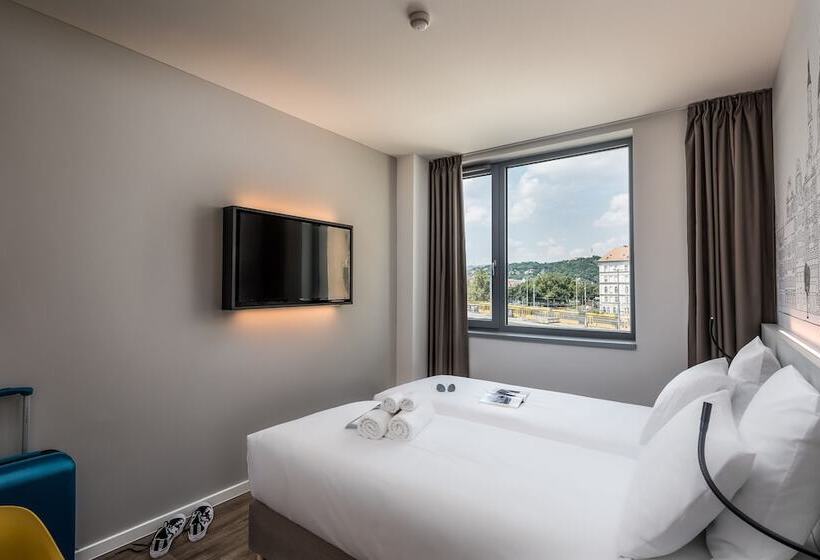 Номер Deluxe, B&b Hotel Budapest City