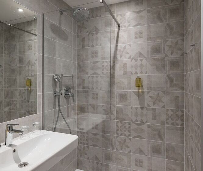 Четырехместный Номер Deluxe, B&b Hotel Budapest City