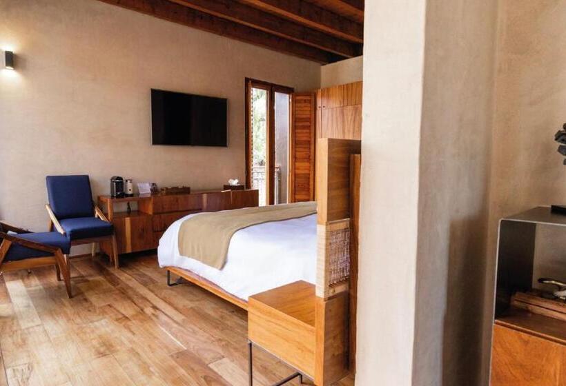 带阳台套房, El Recinto Luxury