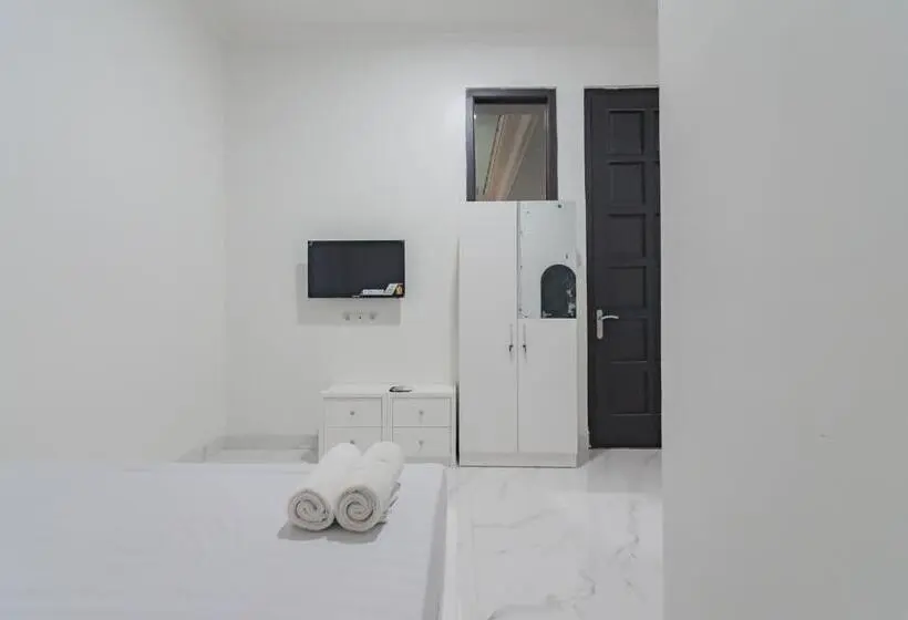 اتاق استاندارد, Family Homestay Syariah Cirebon Mitra Reddoorz