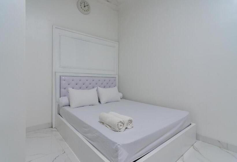 스탠다드 룸, Family Homestay Syariah Cirebon Mitra Reddoorz