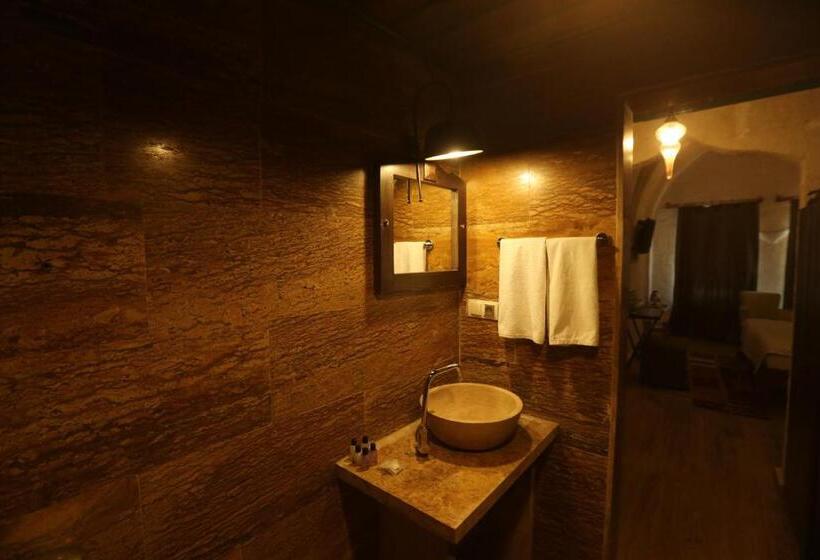 غرفة إقتصادية, Heritage Cave Inn