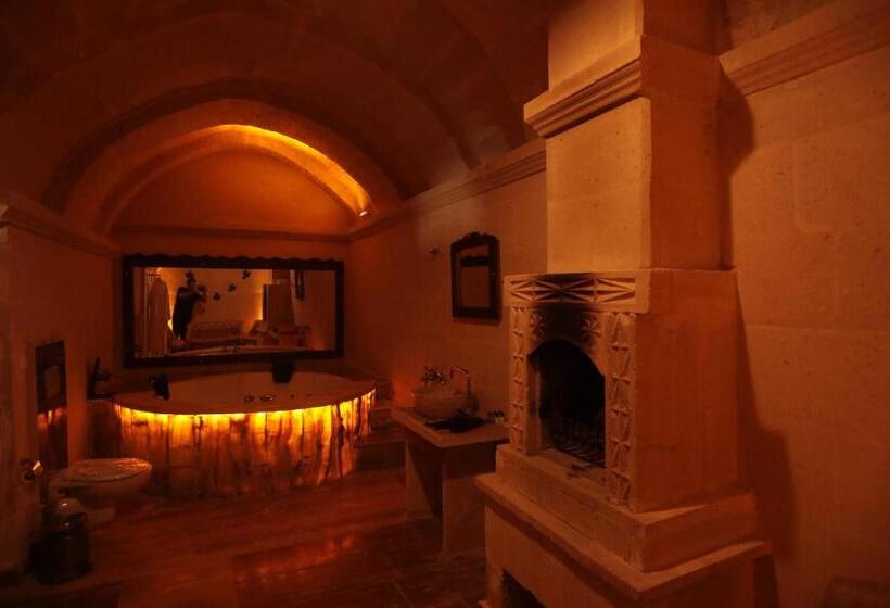 جناح سرير كينج, Heritage Cave Inn