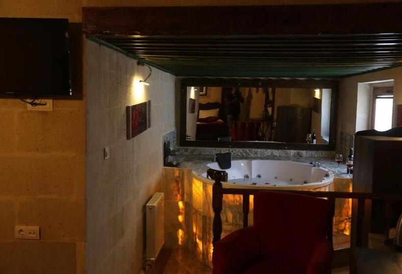 جناح سرير كينج, Heritage Cave Inn