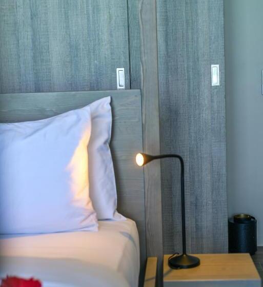 オーシャンビューデラックスルームバルコニー付き, Villa Bluu