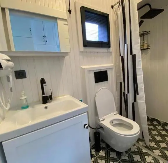 سوییت خانوادگی, Vagona Tiny House