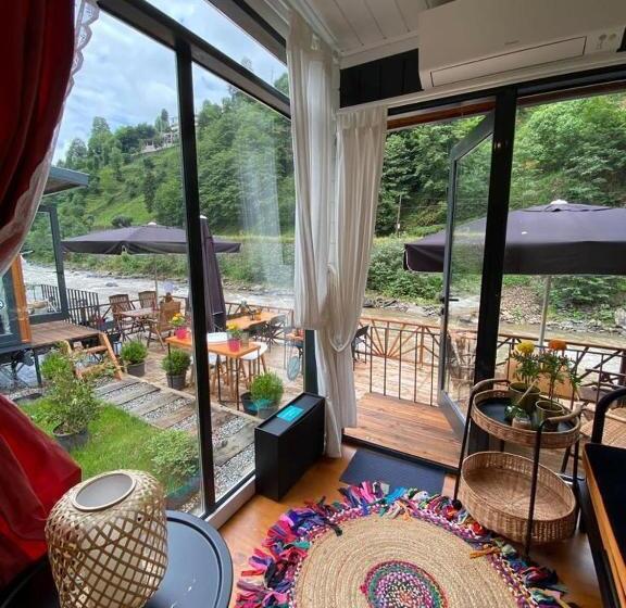 패밀리 스위트, Vagona Tiny House