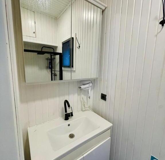 디럭스 룸, Vagona Tiny House