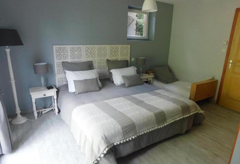 חדר דלוקס, L Amandaure