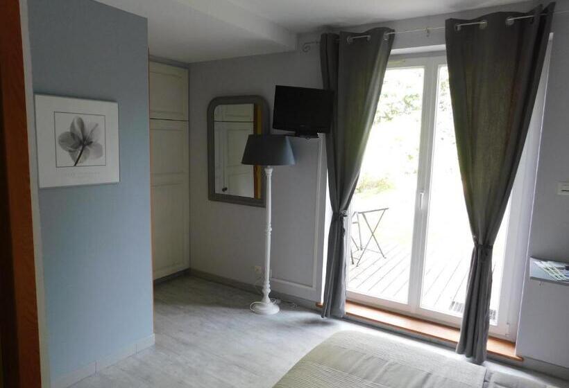 חדר דלוקס, L Amandaure