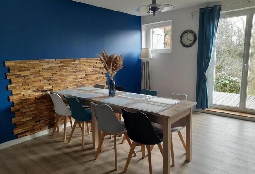 סטודיו משפחתי, L Amandaure