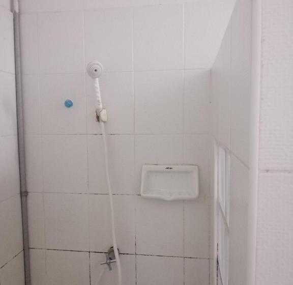 经济房, โรงแรม444