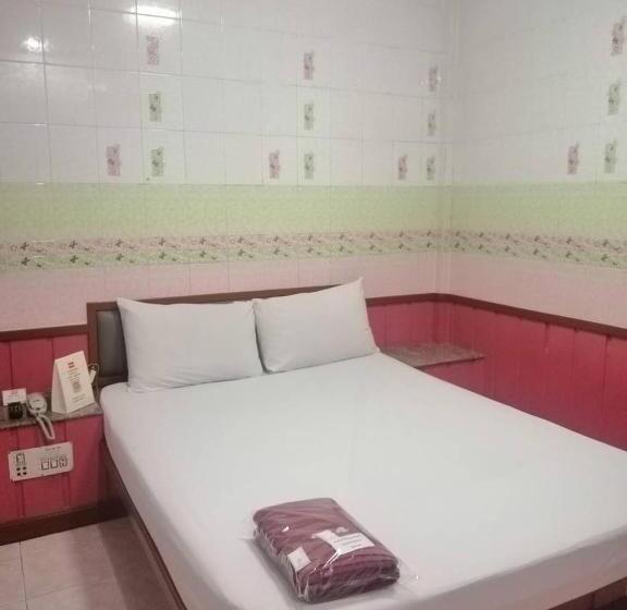 经济房, โรงแรม444