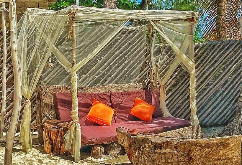 اتاق اساندارد با چشم‌انداز جانبی به دریا, Ayla Beach House