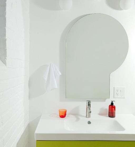 جناح سرير كينج, Dye House