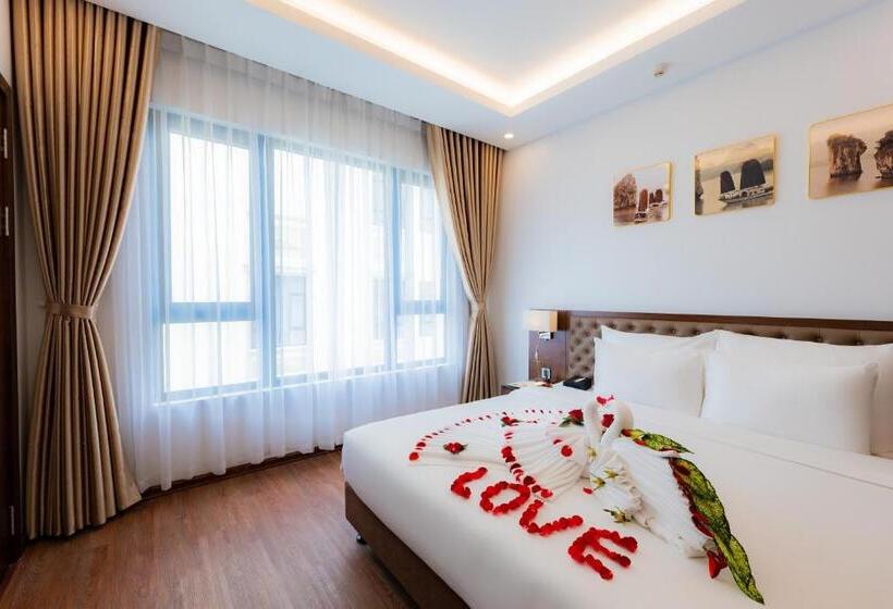 سوییت خانوادگی, Hạ Long New Century