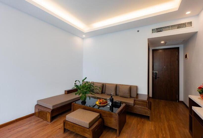 سوییت خانوادگی, Hạ Long New Century