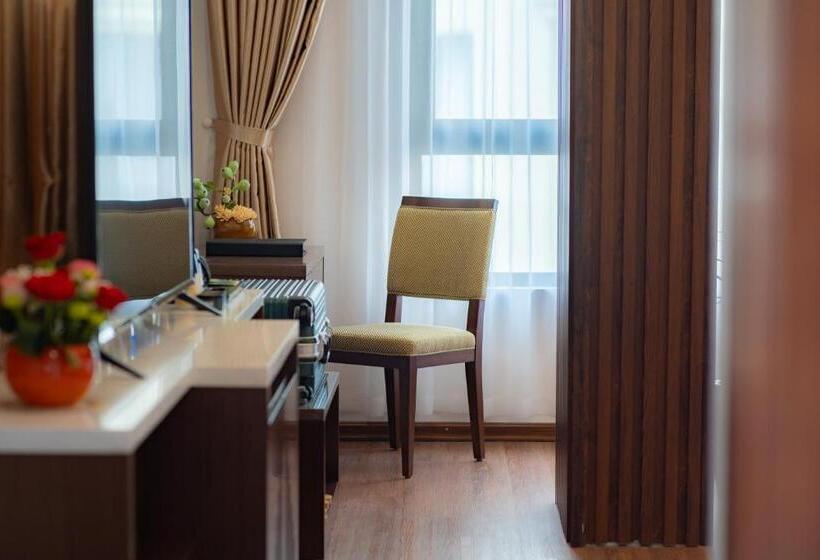 سوییت خانوادگی, Hạ Long New Century