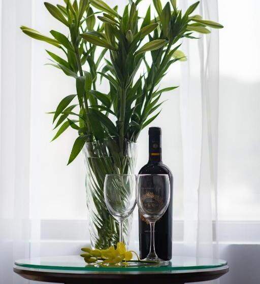 اتاق لوکس, Hạ Long New Century