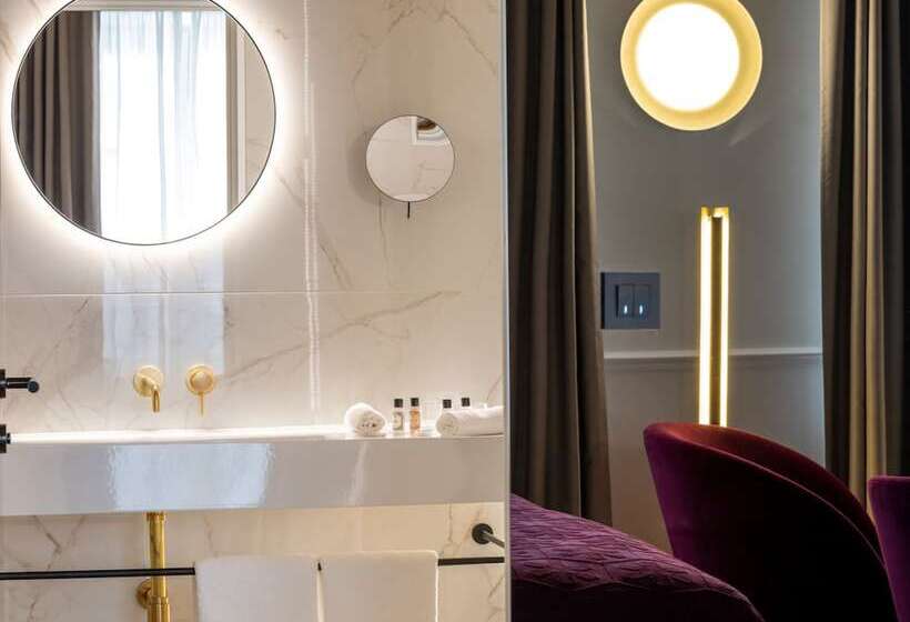 اتاق سوپریور, Heritage