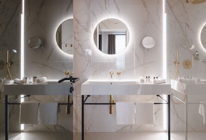 اتاق سوپریور, Heritage