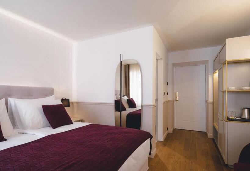 اتاق استاندارد با چشمانداز, Heritage