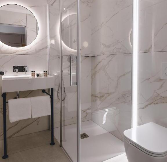 اتاق استاندارد با چشمانداز, Heritage