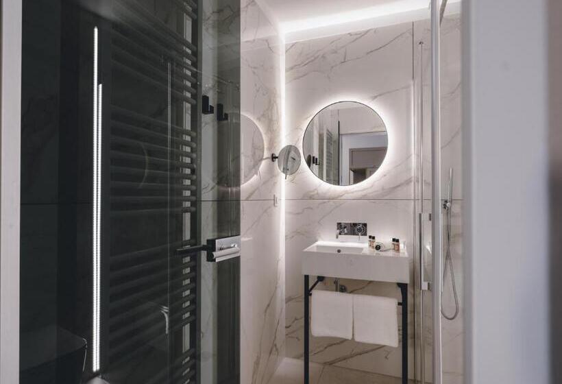 اتاق استاندارد با چشمانداز, Heritage