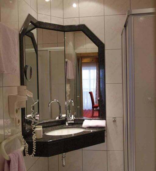 غرفة قياسية, Mariandl   Singender Wirt