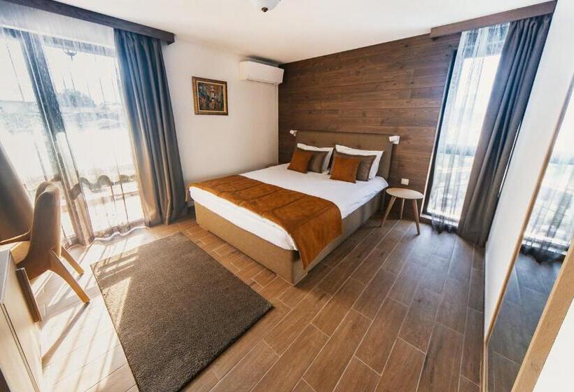 标准间, Seven Springs