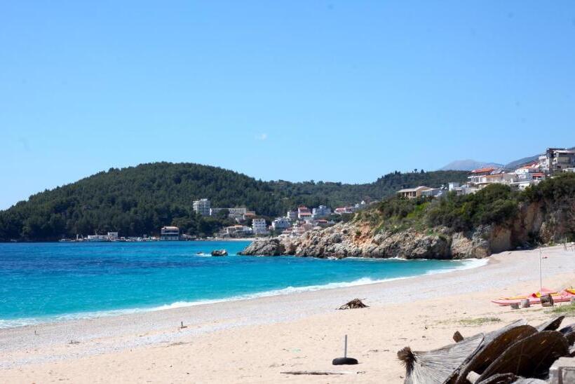 اتاق لوکس با بالکن و چشمانداز دریا, Stef & Stam Nerantzis