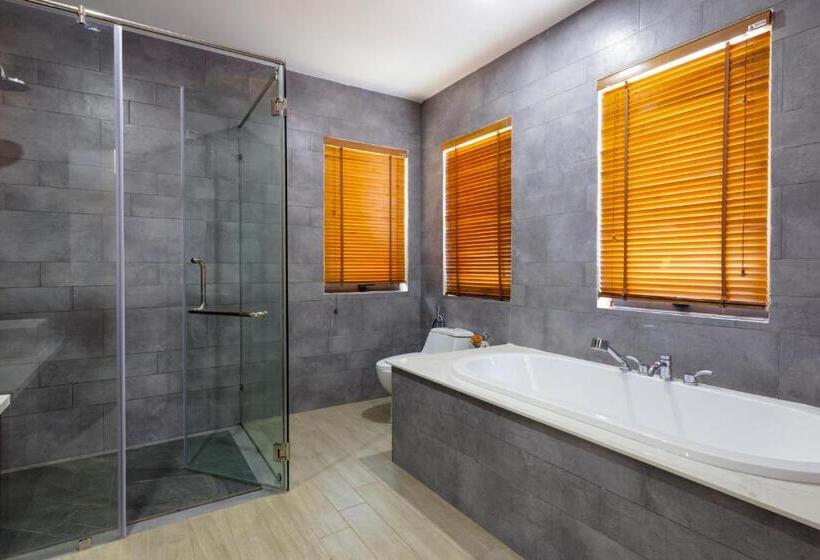 ویلای 4 خوابه, Le Palmier Ho Tram Resort