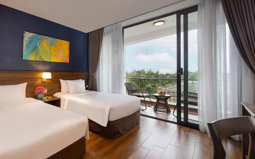 سوییت خانوادگی, Le Palmier Ho Tram Resort