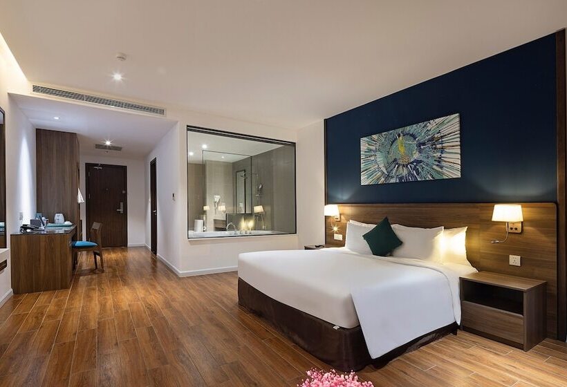 اتاق لوکس با چشمانداز دریا, Le Palmier Ho Tram Resort