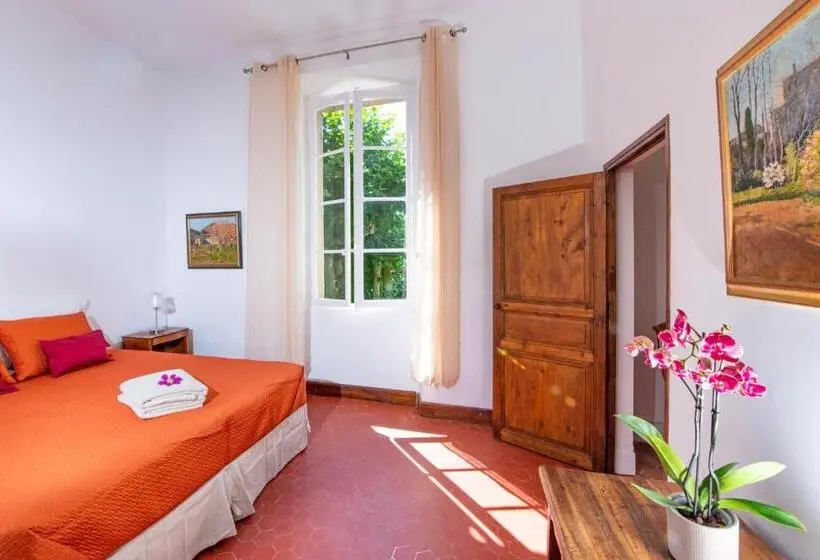 デラックスルーム, Bastide Saint Estève