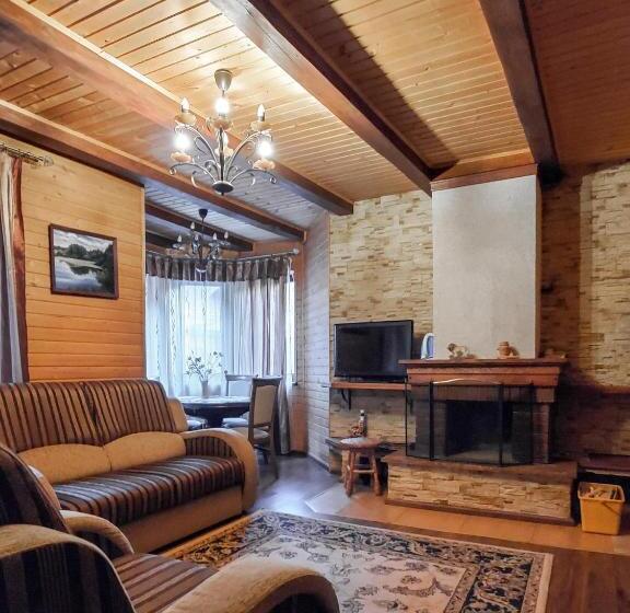 四人标准间, Elf Cottage