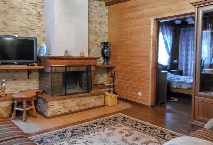 四人标准间, Elf Cottage