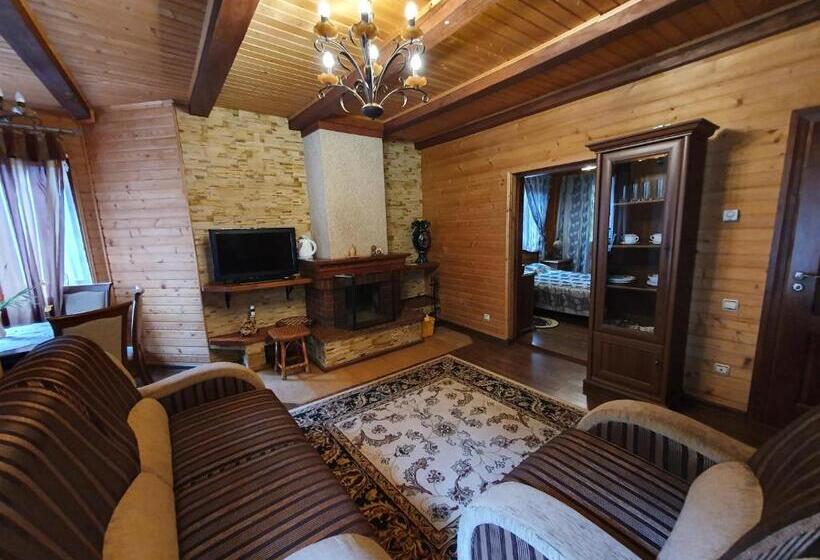 四人标准间, Elf Cottage