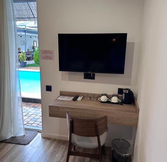 스탠다드 룸 풀장 전망, Garden Lounge