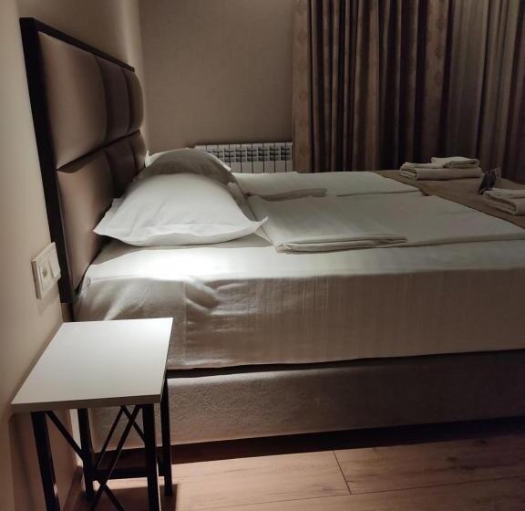 디럭스 룸, Garden Lounge