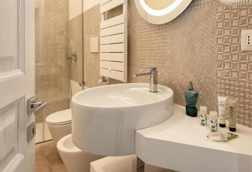 اتاق لوکس, B&b Il Cortiletto