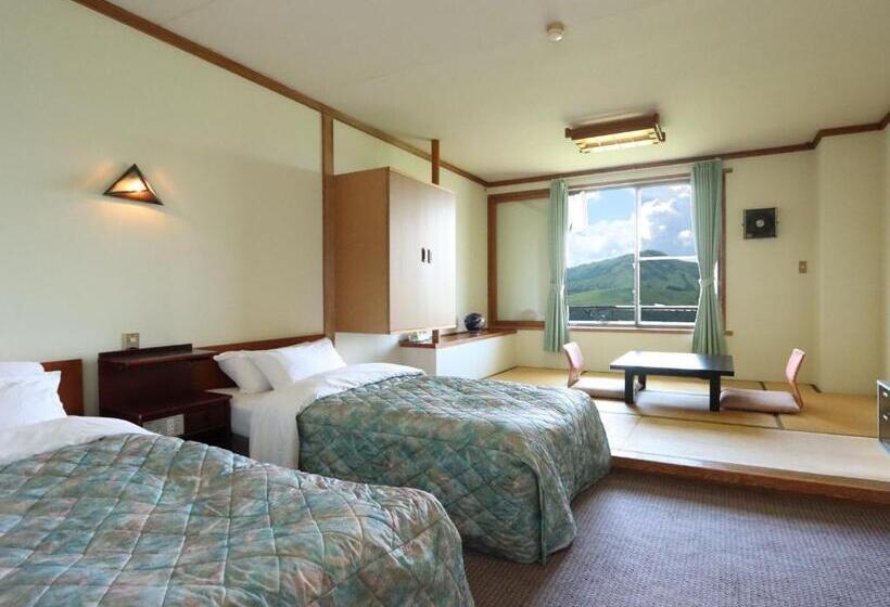 Standard 4 Pers. Værelse, Bergheil ホテルベルクハイル