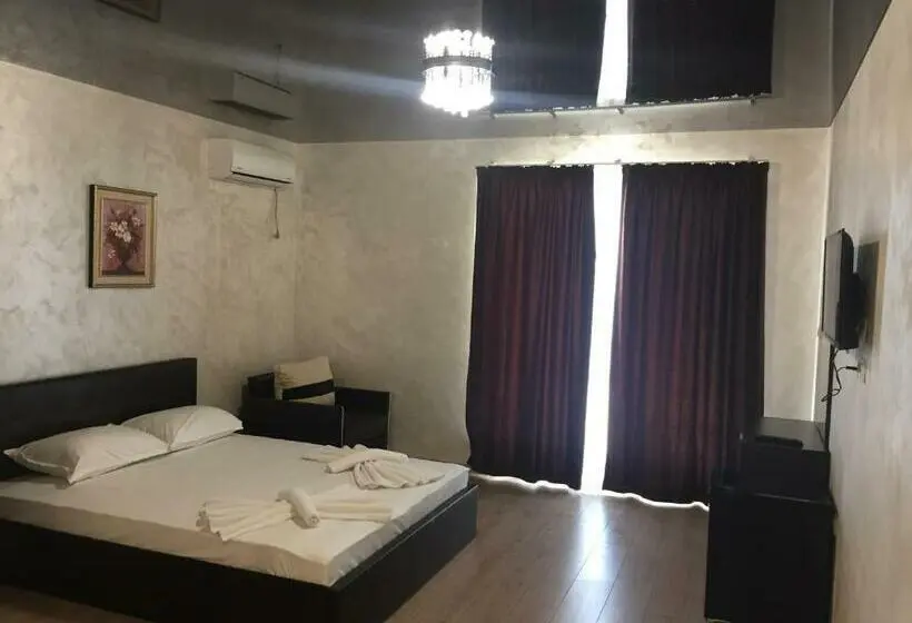 Deluxe-huone Parveke, Family Hotel   City Hotel Yambol