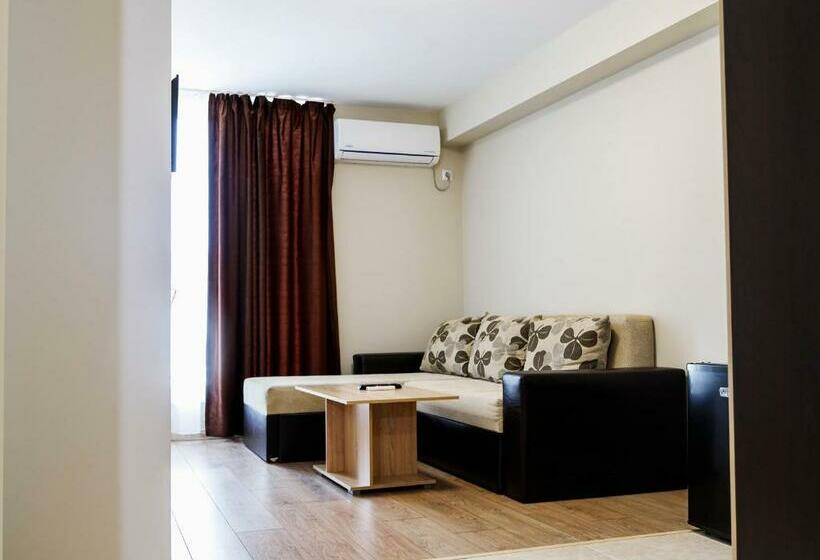 标准工作室带阳台, Family Hotel   City Hotel Yambol